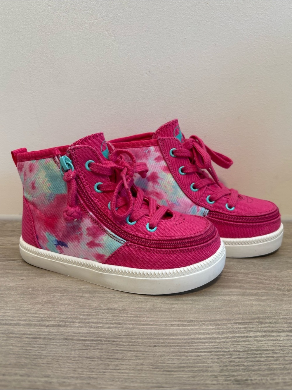 NWOT BILLY Kids Sasha Pink Tie Dye High-Top Sneaker | Size 9